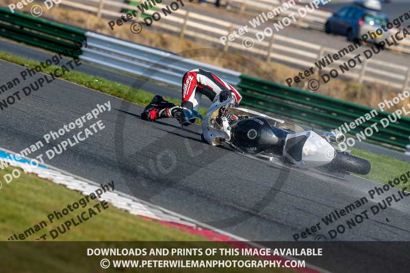 PJM Wedding Photography;enduro digital images;event digital images;eventdigitalimages;mallory park;mallory park photographs;mallory park trackday;mallory park trackday photographs;no limits trackdays;peter wileman photography;racing digital images;trackday digital images;trackday photos